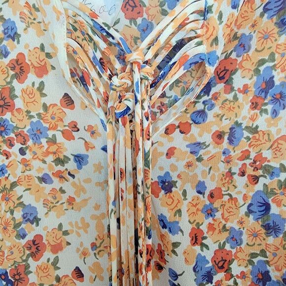 Hippie Laundry Top Women’s Size M Tie Neck Floral Boho Festival Flowy - Picture 2 of 9
